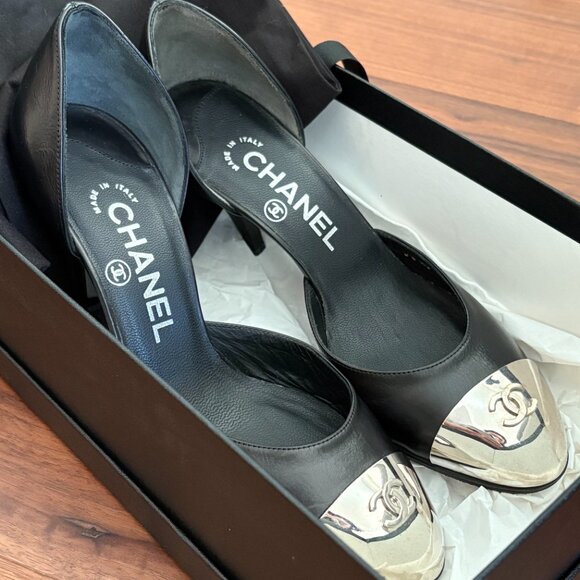 Vintage Chanel D’Orsay Heels – Size 35.5C (black/silver classic) - Picture 5 of 8